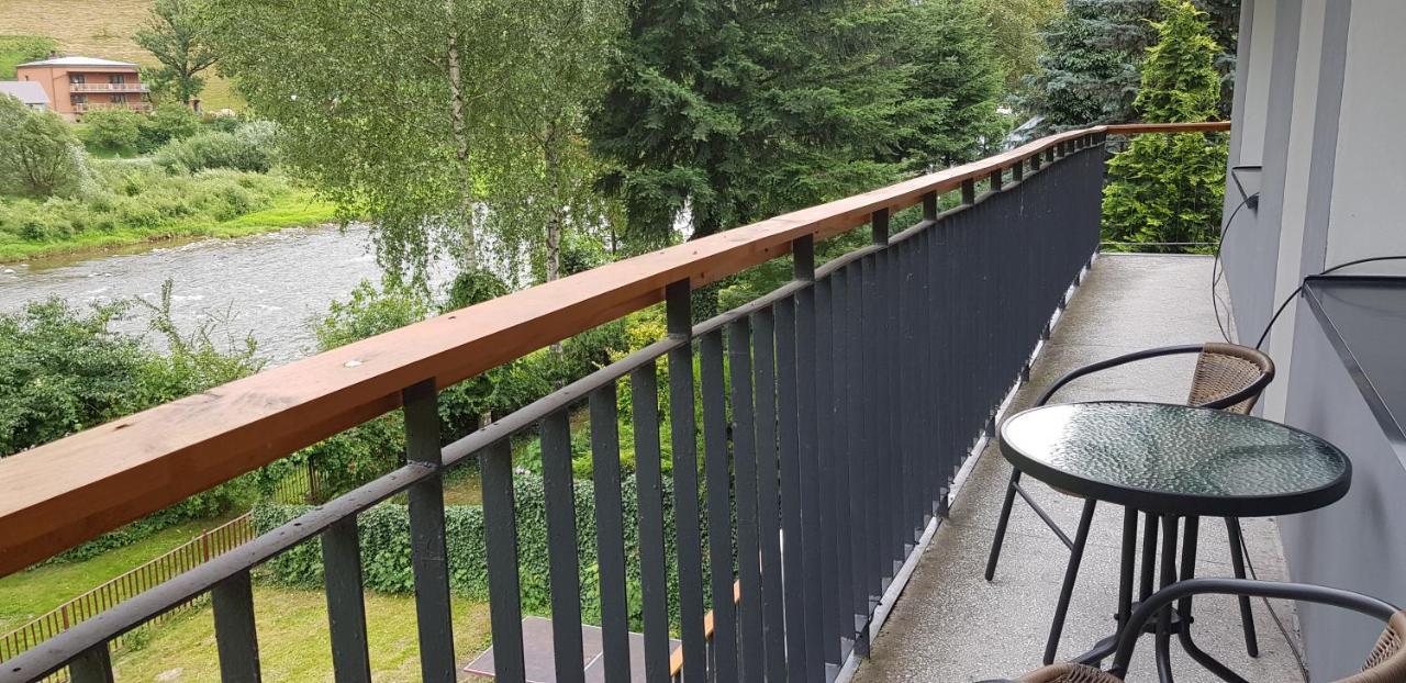 Apartamenty „Nad Popradem” Rytro Exteriör bild